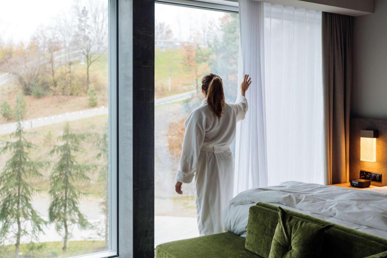 Hotel Hyatt Regency Zurich Airport Circle 4*